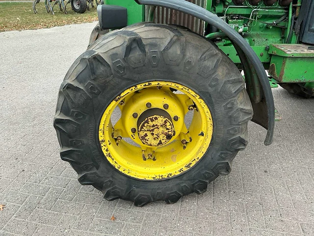 1989 john deere 1640 vierwielaangedreven landbouwtractor - afbeelding 3 van  35