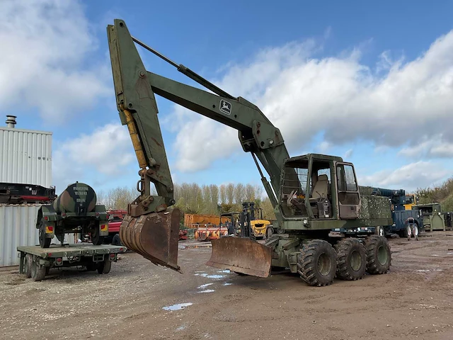 1989 john deere 690dr banden graafmachine - afbeelding 1 van  25