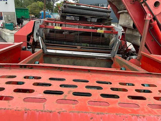 1989 kverneland un2200 aardappelrooier - afbeelding 27 van  39