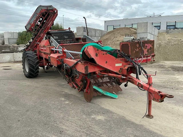 1989 kverneland un2200 aardappelrooier - afbeelding 23 van  39