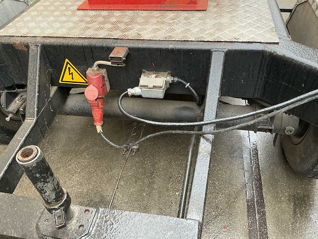 1989 munsters hld600 hydraulische ladderkraan inclusief zelf kiepende bak aluminium - afbeelding 13 van  36