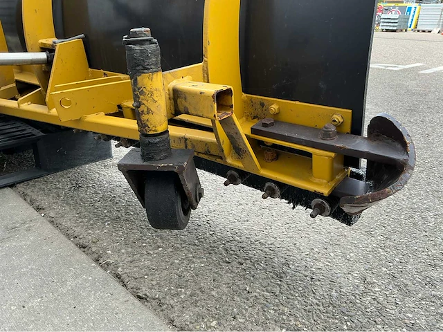 1989 nido hyl-240k sneeuwschuiver - afbeelding 14 van  14