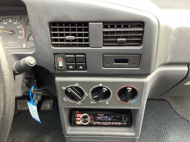 1989 peugeot - 309 - 1.4 xr plus - personenauto - afbeelding 8 van  10
