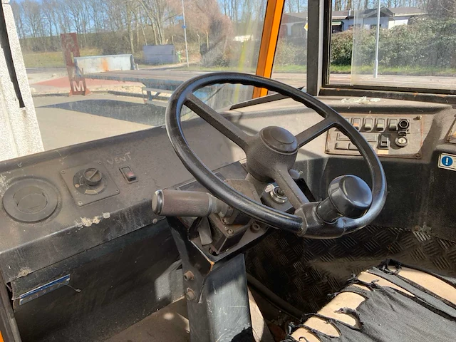 1989 sisu tr-160al2 4x4 / 2800 terminal trekker met zwaarlast oplegger - afbeelding 9 van  31