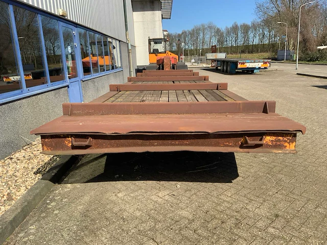1989 sisu tr-160al2 4x4 / 2800 terminal trekker met zwaarlast oplegger - afbeelding 21 van  31