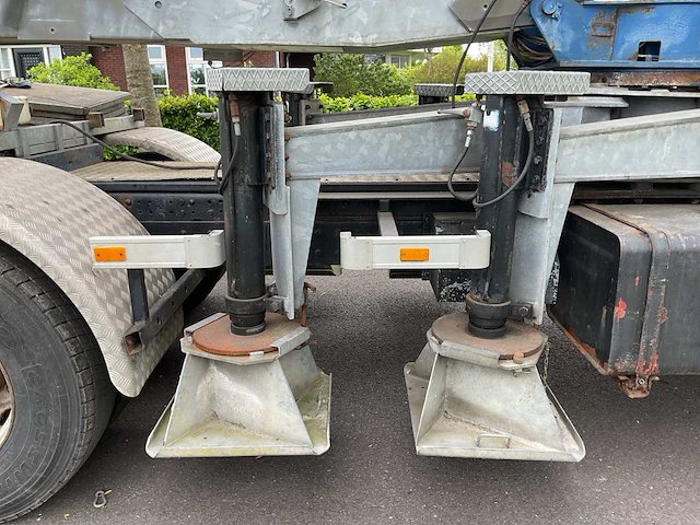 1990 - iveco - 340-36h8 8x4/4 - hijskraan vrachtwagen - afbeelding 10 van  74