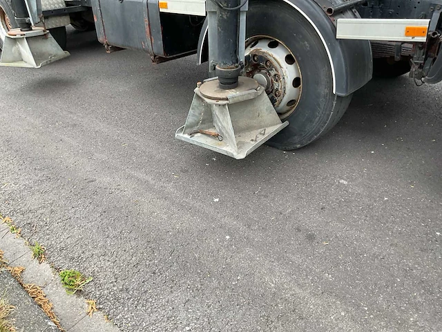 1990 - iveco - 340-36h8 8x4/4 - hijskraan vrachtwagen - afbeelding 27 van  74