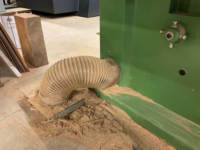 1990 agazzani 700 lintzaagmachine - afbeelding 10 van  10