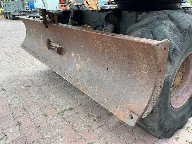 1990 atlas 1302 banden graafmachine - afbeelding 16 van  33