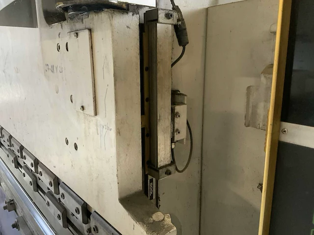 1990 beyeler rh100-3100 cnc guillotineschaar - afbeelding 10 van  33