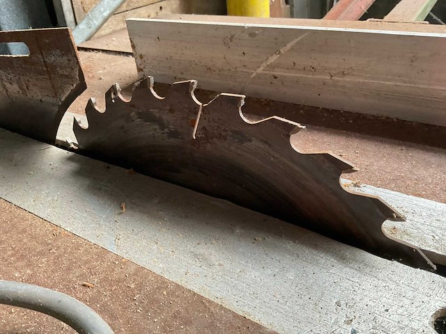 1990 dema sf112 tafelcirkelzaagmachine - afbeelding 2 van  8