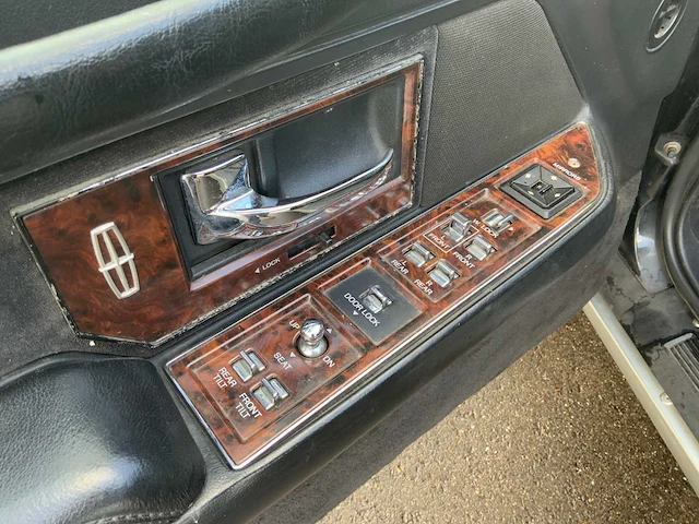 1990 dillinger lincoln towncar limosine personenauto - afbeelding 11 van  39