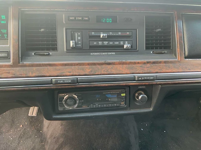 1990 dillinger lincoln towncar limosine personenauto - afbeelding 14 van  39