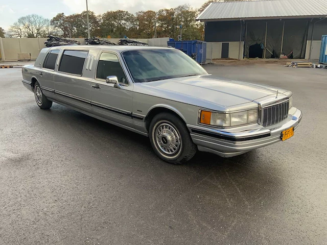 1990 dillinger lincoln towncar limosine personenauto - afbeelding 12 van  39