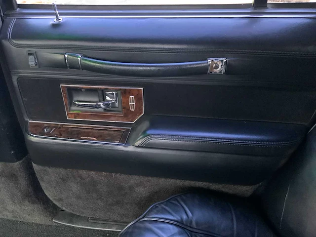 1990 dillinger lincoln towncar limosine personenauto - afbeelding 24 van  39