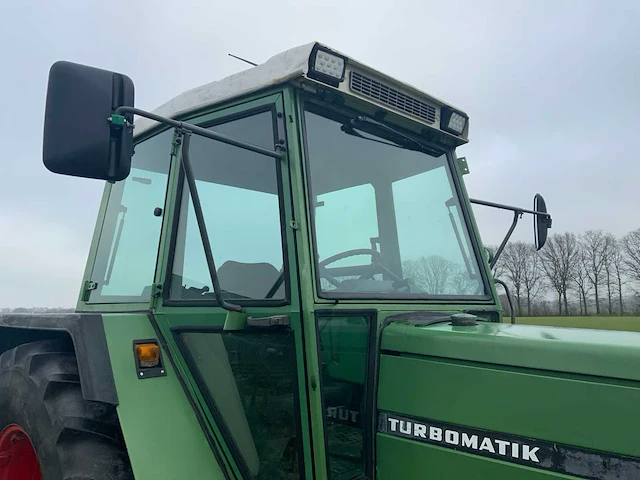 1990 fendt 311 lsa turbomatik vierwielaangedreven landbouwtractor - afbeelding 10 van  44