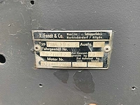 1990 fendt 311 lsa turbomatik vierwielaangedreven landbouwtractor - afbeelding 39 van  44