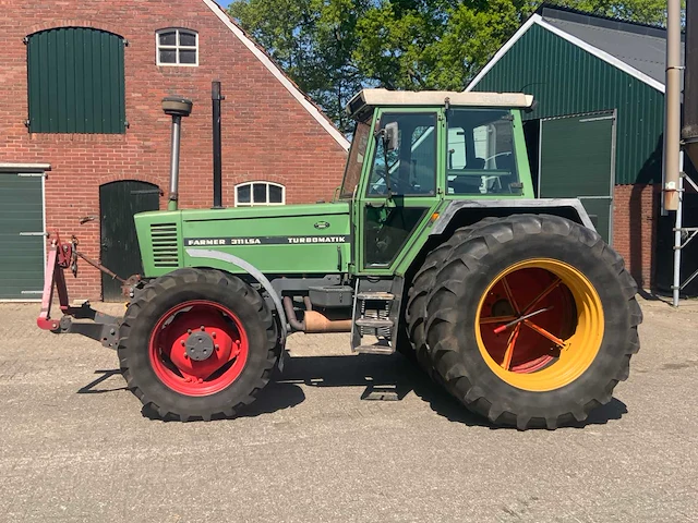 1990 fendt farmer 311 lsa vierwielaangedreven landbouwtractor - afbeelding 4 van  53