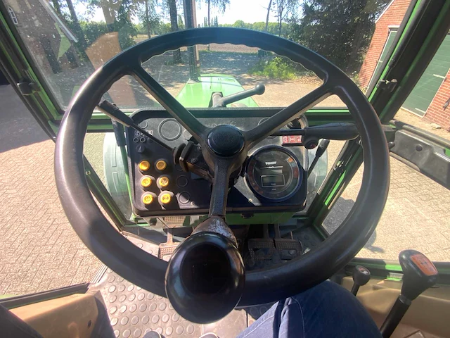 1990 fendt farmer 311 lsa vierwielaangedreven landbouwtractor - afbeelding 15 van  53