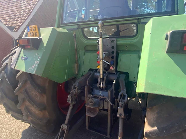 1990 fendt farmer 311 lsa vierwielaangedreven landbouwtractor - afbeelding 35 van  53