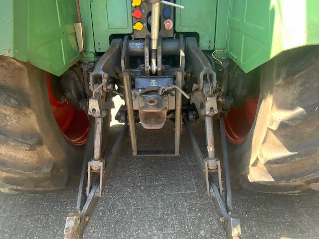1990 fendt farmer 311 lsa vierwielaangedreven landbouwtractor - afbeelding 37 van  53