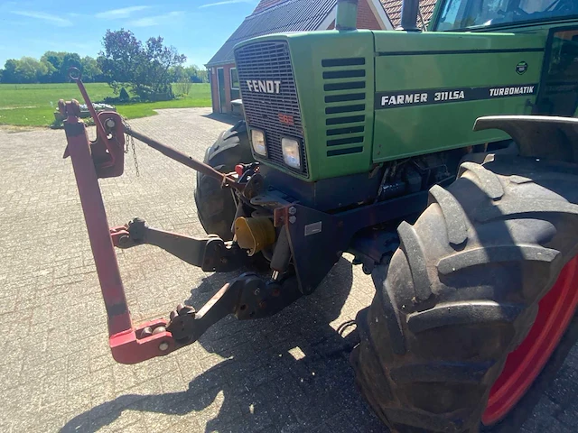 1990 fendt farmer 311 lsa vierwielaangedreven landbouwtractor - afbeelding 39 van  53