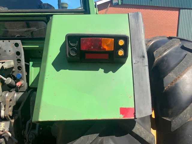1990 fendt farmer 311 lsa vierwielaangedreven landbouwtractor - afbeelding 43 van  53