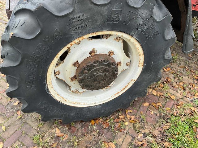 1990 fiat 70-90 dt vierwielaangedreven landbouwtractor - afbeelding 8 van  31