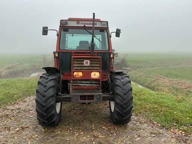 1990 fiat 70-90 dt vierwielaangedreven landbouwtractor - afbeelding 12 van  31