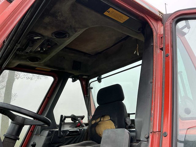 1990 fiat 70-90 dt vierwielaangedreven landbouwtractor - afbeelding 18 van  31