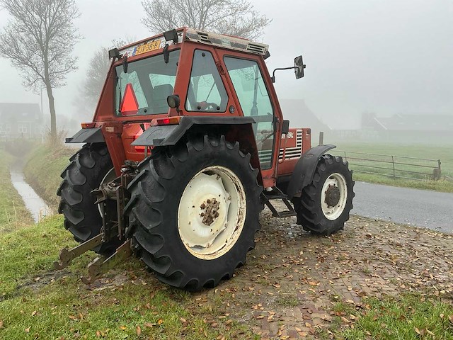 1990 fiat 70-90 dt vierwielaangedreven landbouwtractor - afbeelding 27 van  31