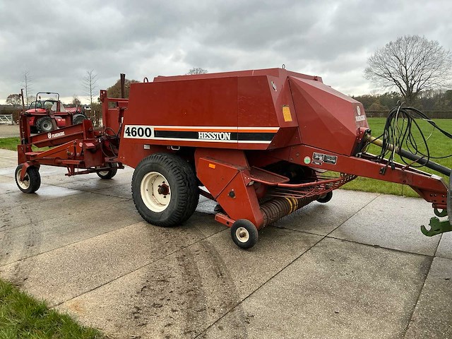 1990 fiatagri 4600 balenpers - afbeelding 23 van  38