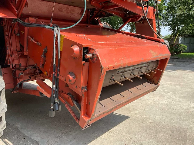 1990 fiatagri laverda 3750 maaidorser - afbeelding 13 van  61