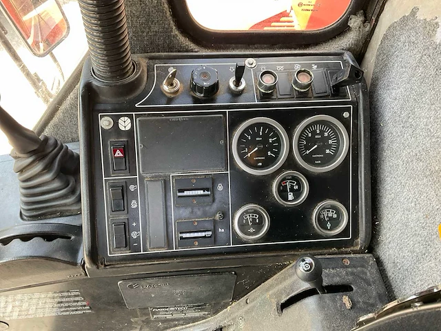 1990 fiatagri laverda 3750 maaidorser - afbeelding 36 van  61
