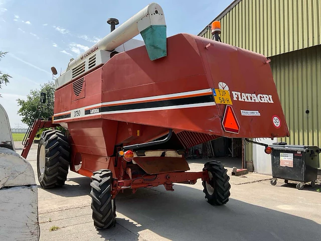 1990 fiatagri laverda 3750 maaidorser - afbeelding 8 van  61