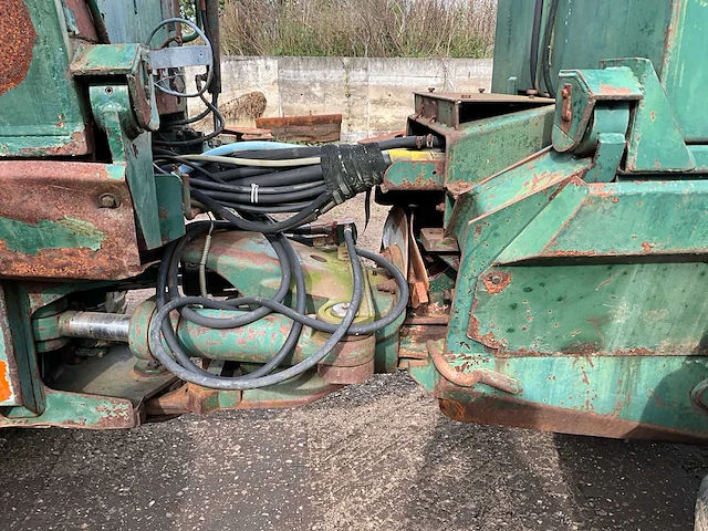1990 fmg ösa 250 super eva bomenrooier - afbeelding 29 van  44
