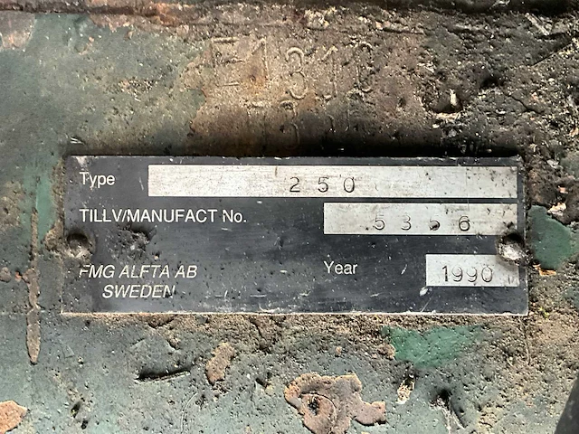 1990 fmg ösa 250 super eva bomenrooier - afbeelding 38 van  44