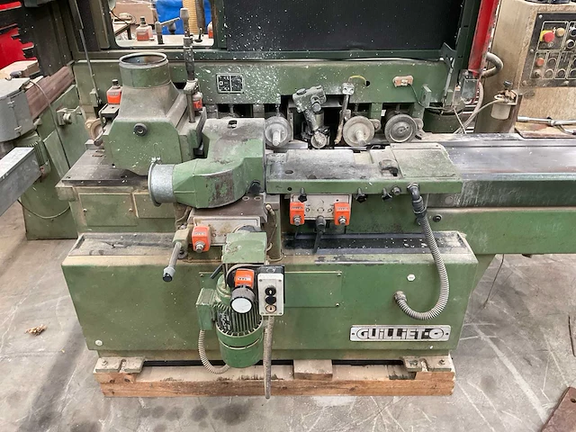1990 guilliet kxr 21 vierzijdige profileer- en schaafmachine - afbeelding 13 van  19