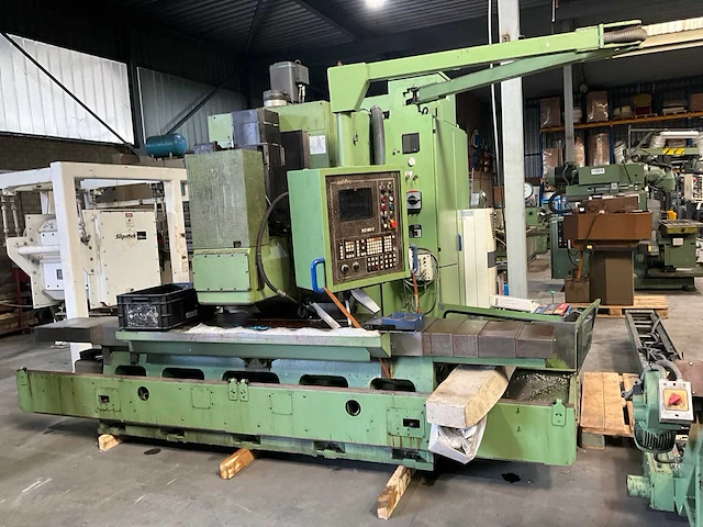1990 heller pfv2 freesmachine - afbeelding 10 van  17