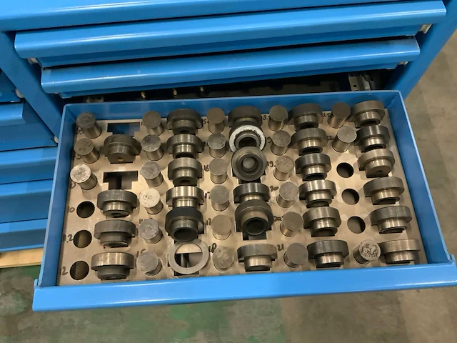 1990 honess hpc 250 cnc ponsmachine - afbeelding 21 van  37