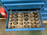 1990 honess hpc 250 cnc ponsmachine - afbeelding 16 van  37