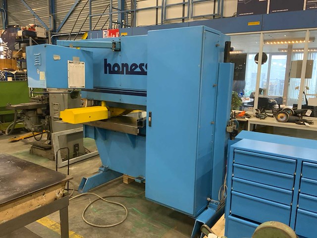 1990 honess hpc 250 cnc ponsmachine - afbeelding 32 van  37