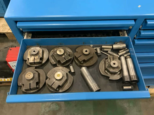 1990 honess hpc 250 cncsp cnc ponsmachine - afbeelding 15 van  32