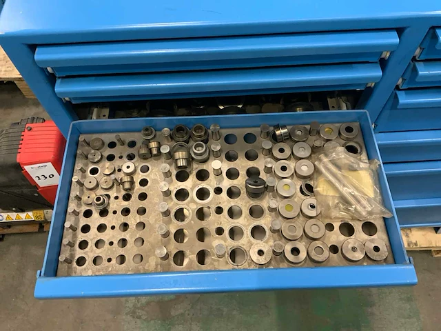 1990 honess hpc 250 cncsp cnc ponsmachine - afbeelding 16 van  32