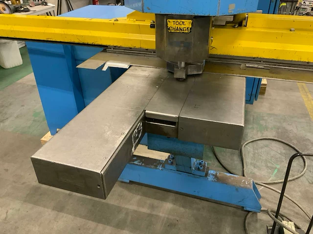1990 honess hpc 250 cncsp cnc ponsmachine - afbeelding 12 van  32