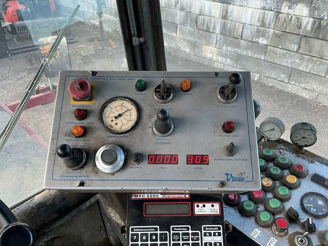 1990 horsch 9600d zelfrijdende mesttank - afbeelding 23 van  39