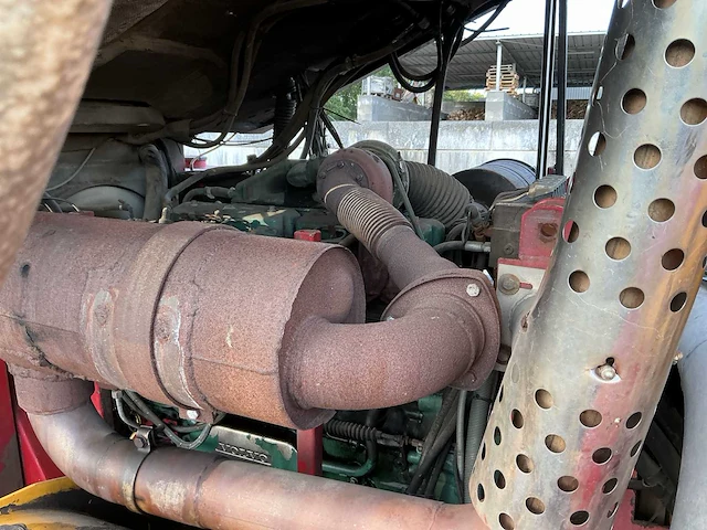 1990 horsch 9600d zelfrijdende mesttank - afbeelding 32 van  39