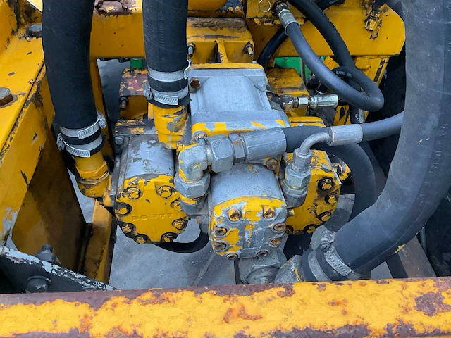 1990 john deere 4055 vierwielaangedreven landbouwtractor - afbeelding 10 van  37