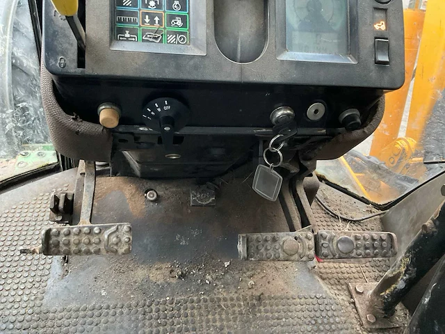 1990 john deere 4055 vierwielaangedreven landbouwtractor - afbeelding 28 van  37