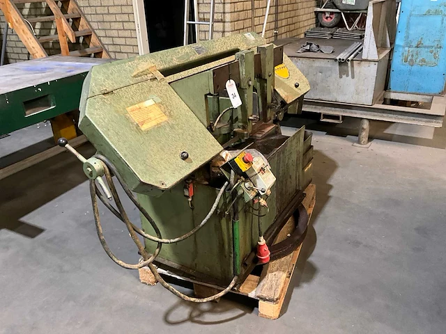 1990 karl müller hbs 260 n metalen horizontale bandzaagmachine - afbeelding 2 van  9